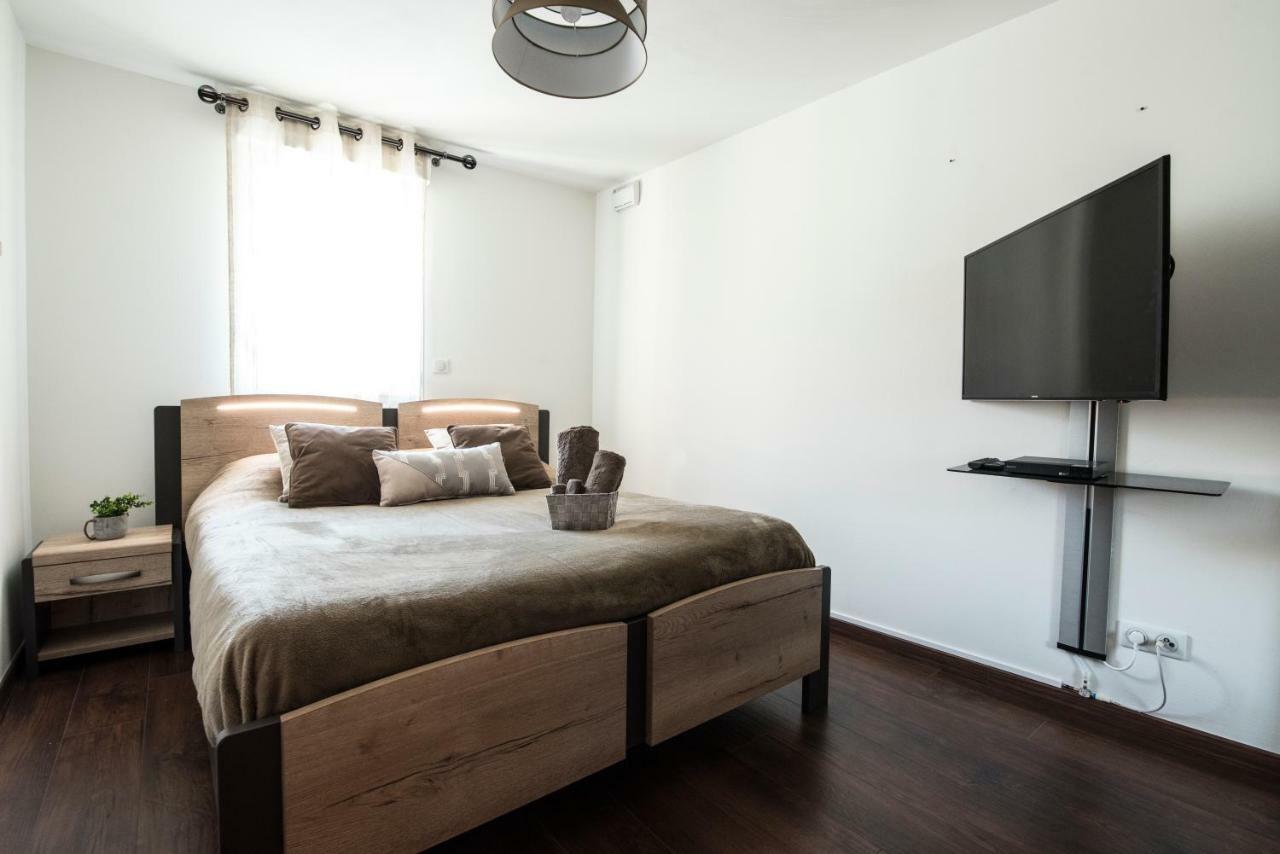 T4 8 Personnes De Grand Standing Classe 4 Etoiles En Plein Centre De Lary Soulan Apartment Saint-Lary-Soulan